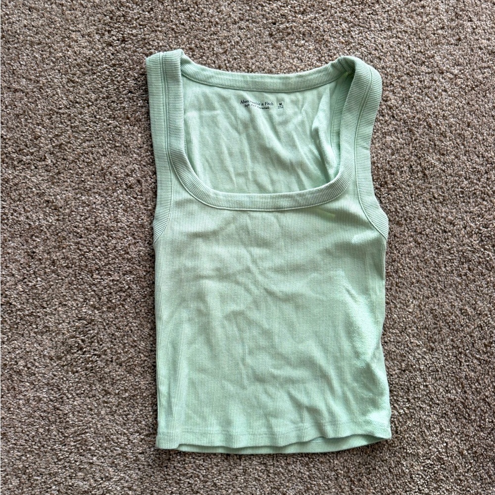 Abercombie &fitch-size M- top green-mint-pishtaco color- super soft- never worn